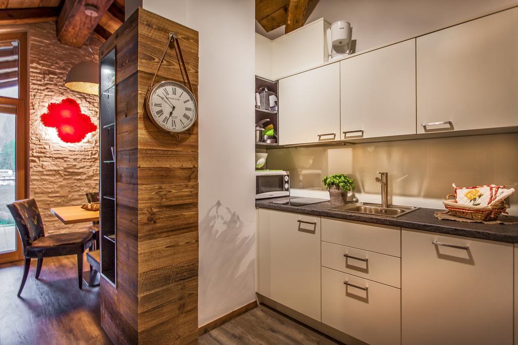 Chalet Stefan - Apartments La Villa  Rum bild