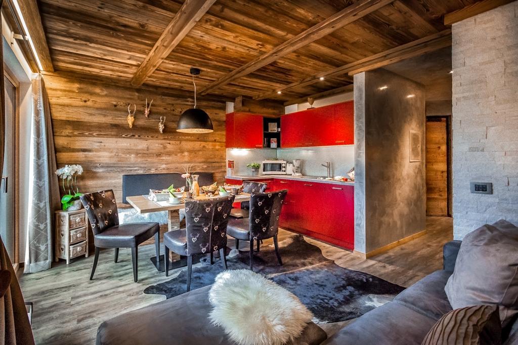Chalet Stefan - Apartments La Villa  Exteriör bild